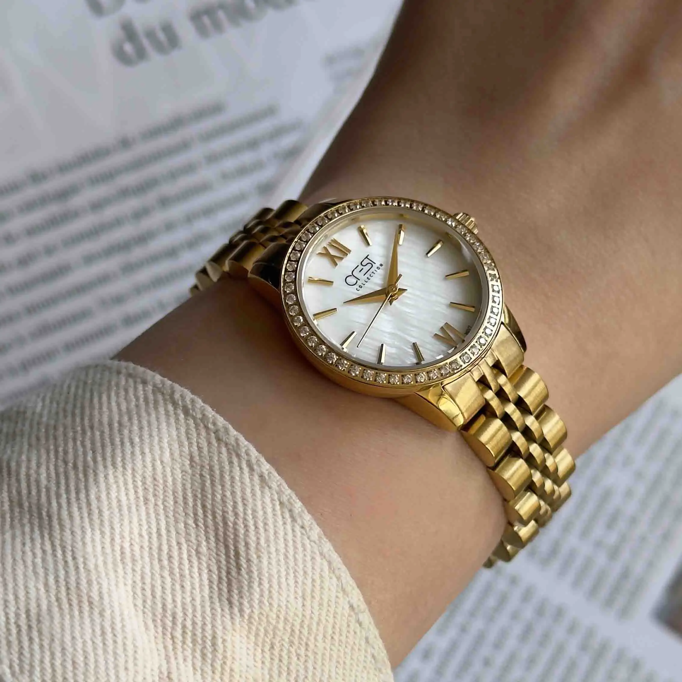 ساعت بند استیل زنانه کرست مدل 6706L-2