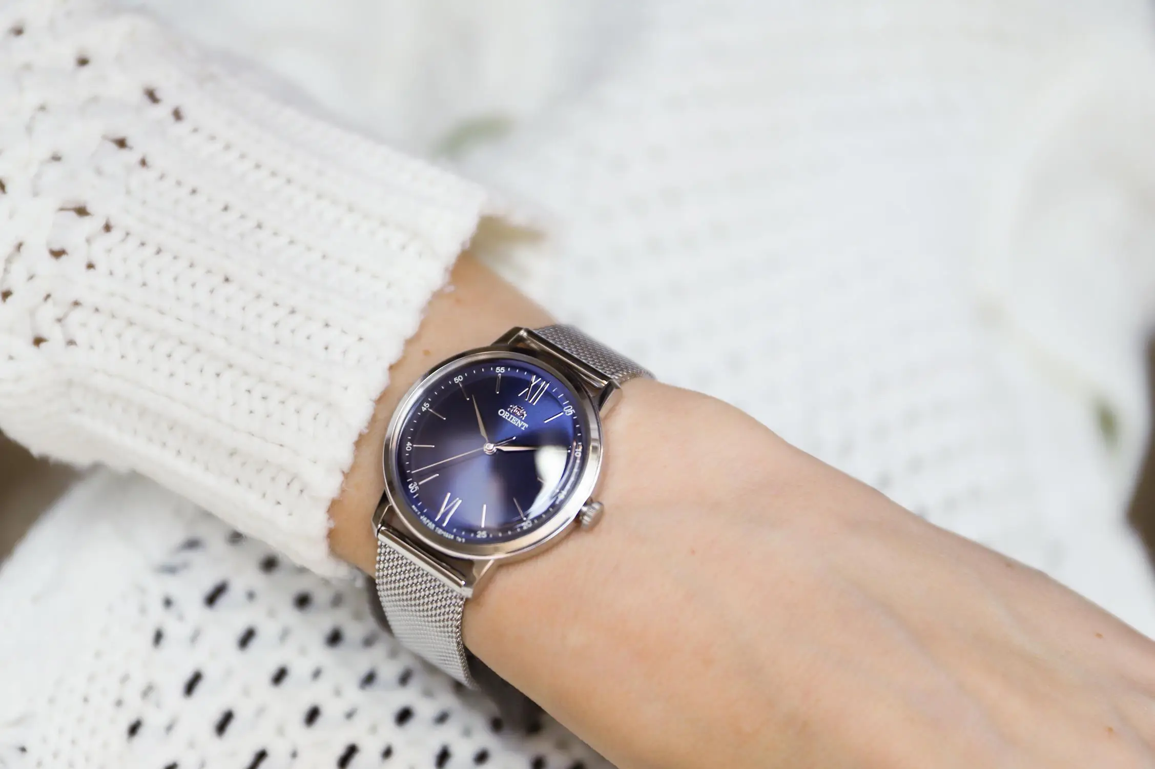 ساعت مچی زنانه اورینت مدل RA-QC1701L10B