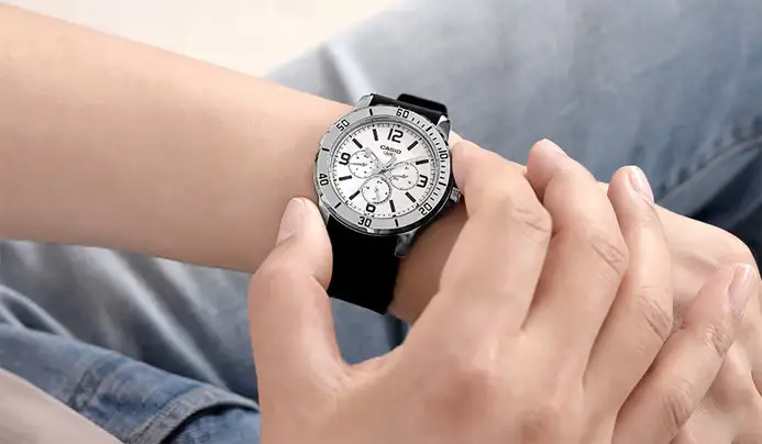 ساعت مچی مردانه کاسیو مدل MTP-VD300-7B