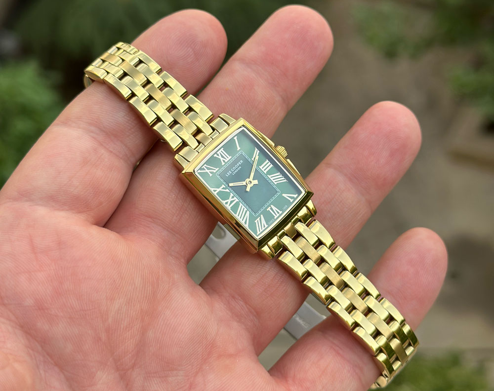 ساعت مچی زنانه لی کوپر مدل LC07940.170